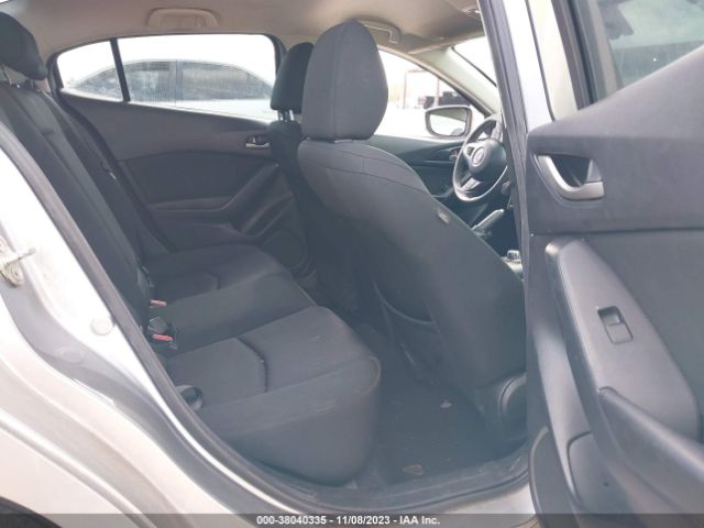 Photo 7 VIN: 3MZBM1U76GM307641 - MAZDA 3 