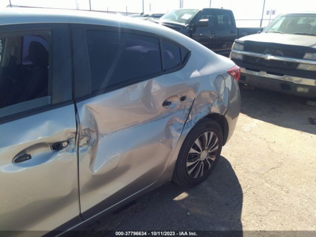 Photo 5 VIN: 3MZBM1U77FM158946 - MAZDA MAZDA3 