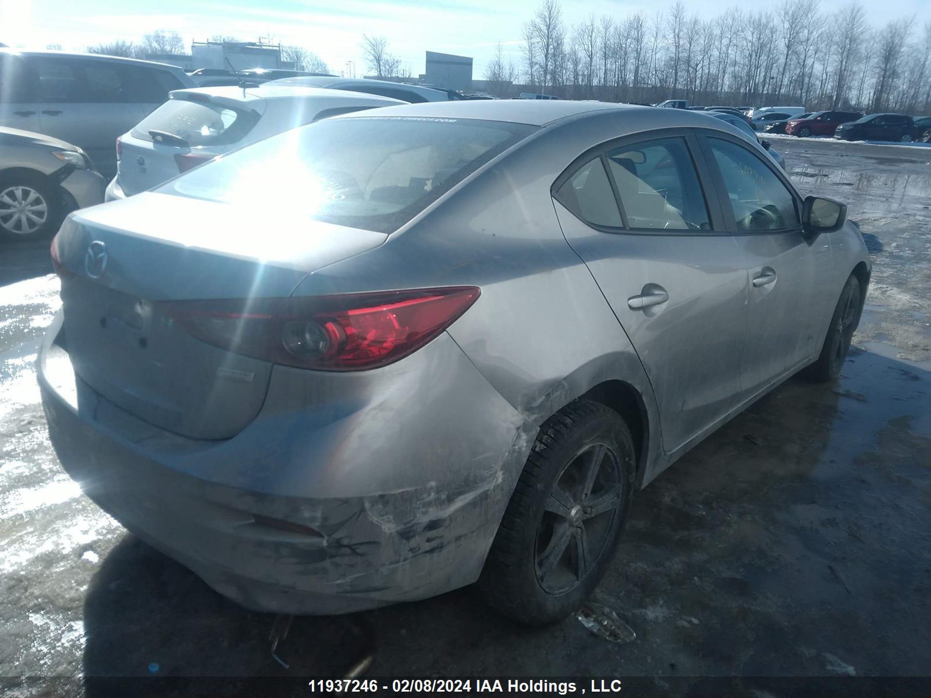 Photo 3 VIN: 3MZBM1U77GM290686 - MAZDA 3 