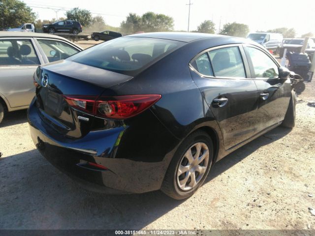 Photo 3 VIN: 3MZBM1U78FM202405 - MAZDA MAZDA3 