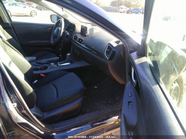 Photo 4 VIN: 3MZBM1U78FM202405 - MAZDA MAZDA3 