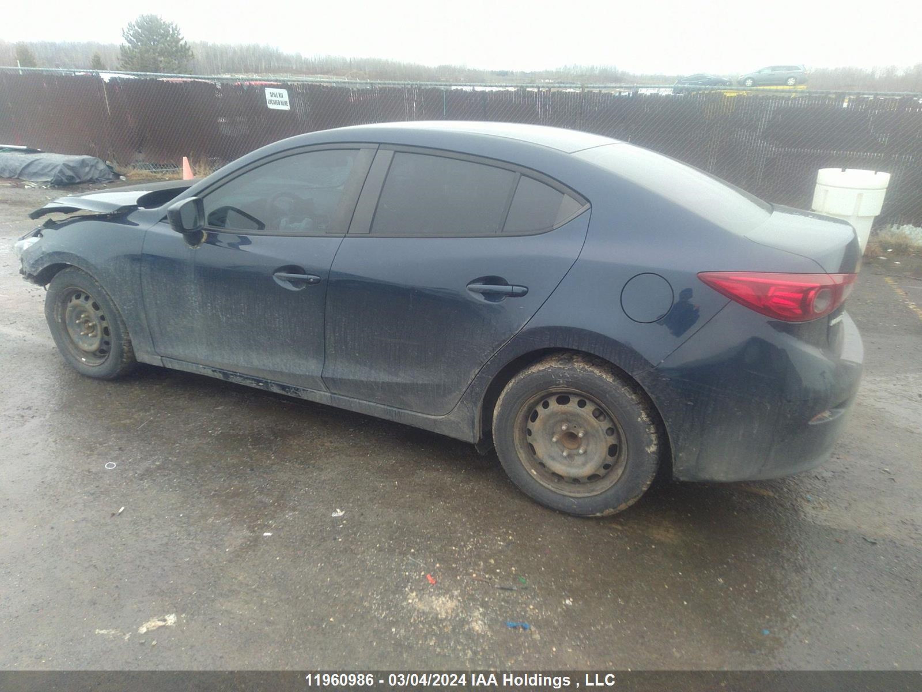 Photo 2 VIN: 3MZBM1U7XEM101204 - MAZDA 3 