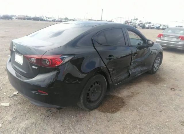 Photo 3 VIN: 3MZBM1U7XFM142854 - MAZDA MAZDA3 