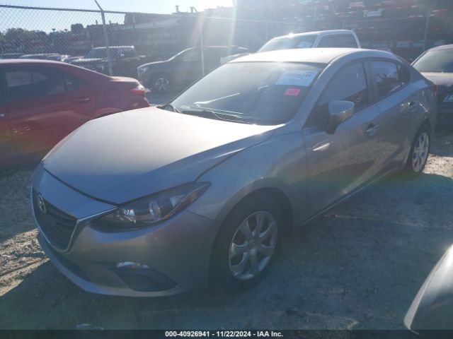 Photo 1 VIN: 3MZBM1U7XFM164210 - MAZDA MAZDA3 