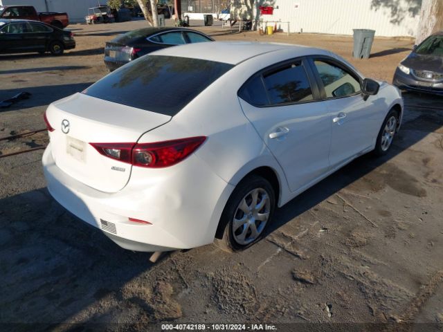 Photo 3 VIN: 3MZBM1U7XFM175868 - MAZDA MAZDA3 