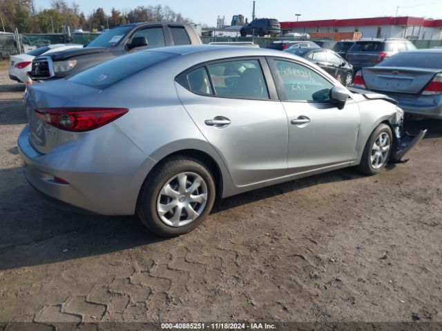 Photo 3 VIN: 3MZBM1U7XFM186482 - MAZDA MAZDA3 