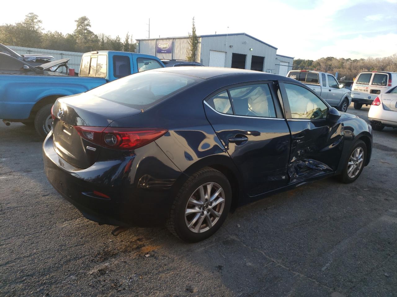 Photo 2 VIN: 3MZBM1U7XGM298152 - MAZDA 3 SPORT 