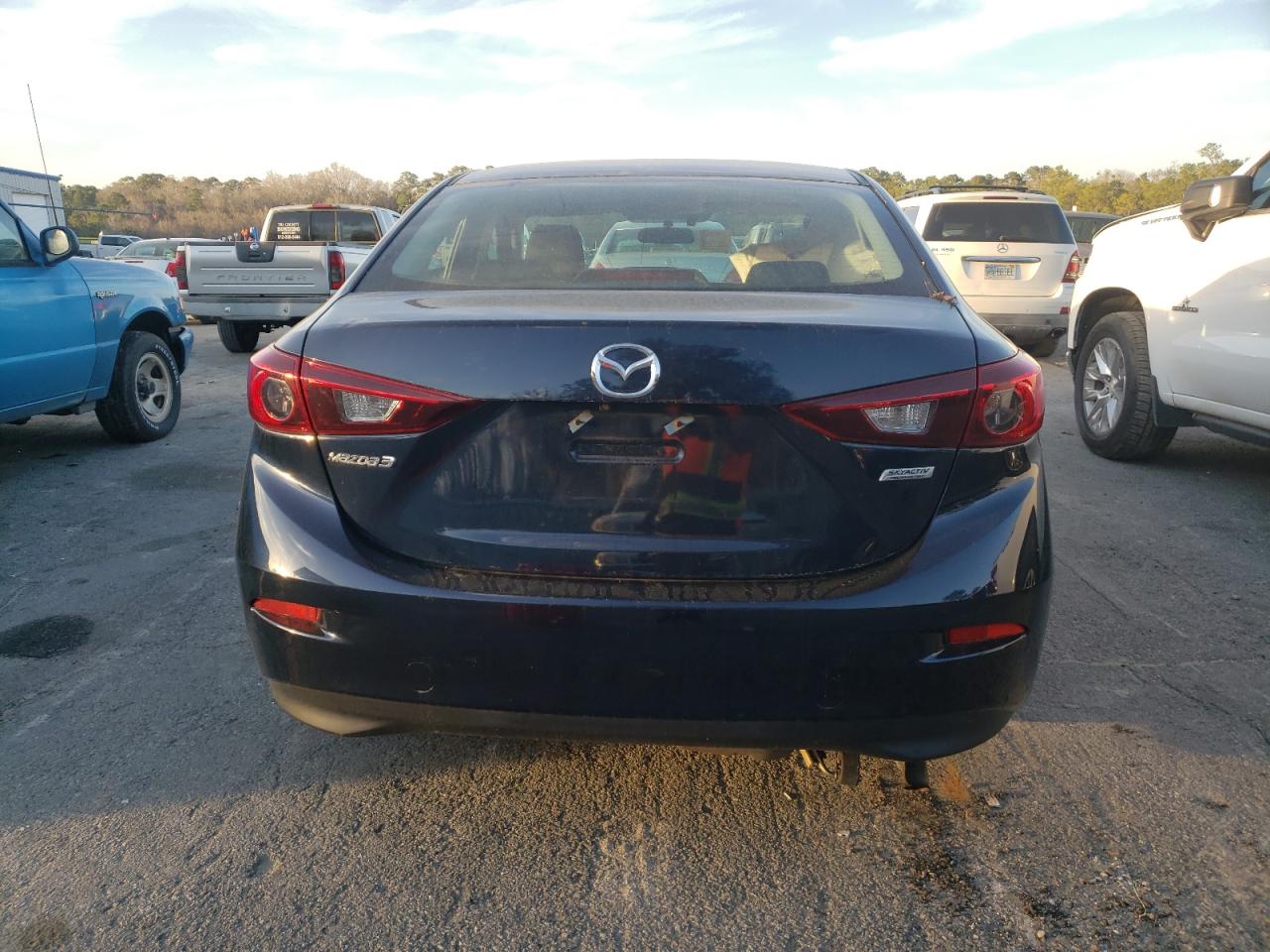 Photo 5 VIN: 3MZBM1U7XGM298152 - MAZDA 3 SPORT 