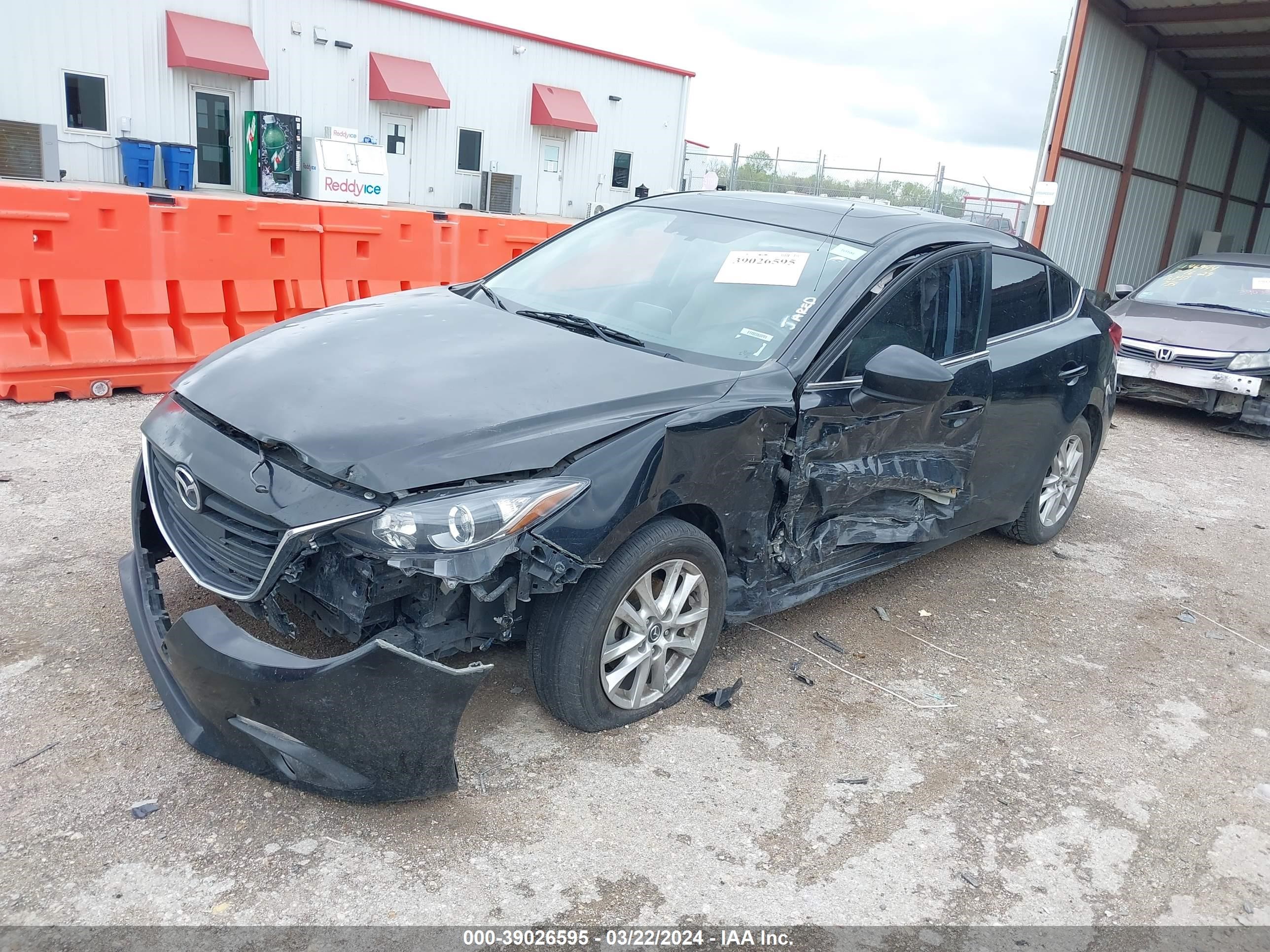 Photo 1 VIN: 3MZBM1V72GM296782 - MAZDA 3 