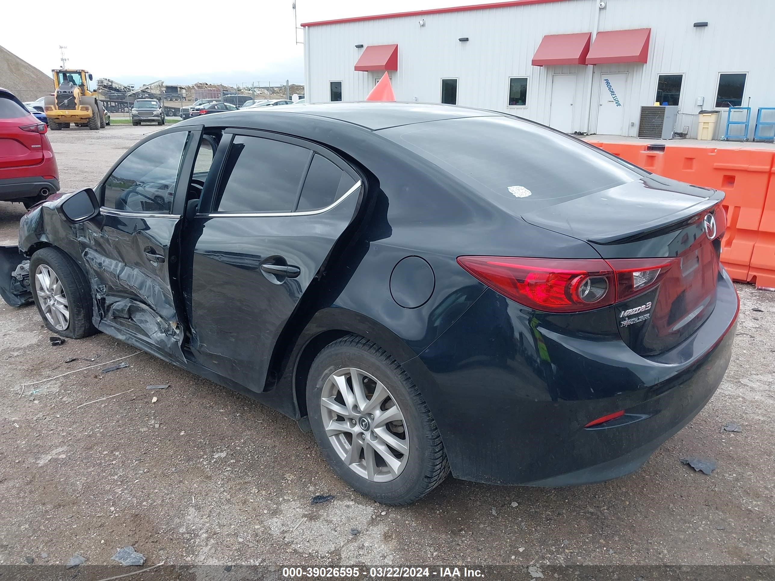 Photo 2 VIN: 3MZBM1V72GM296782 - MAZDA 3 