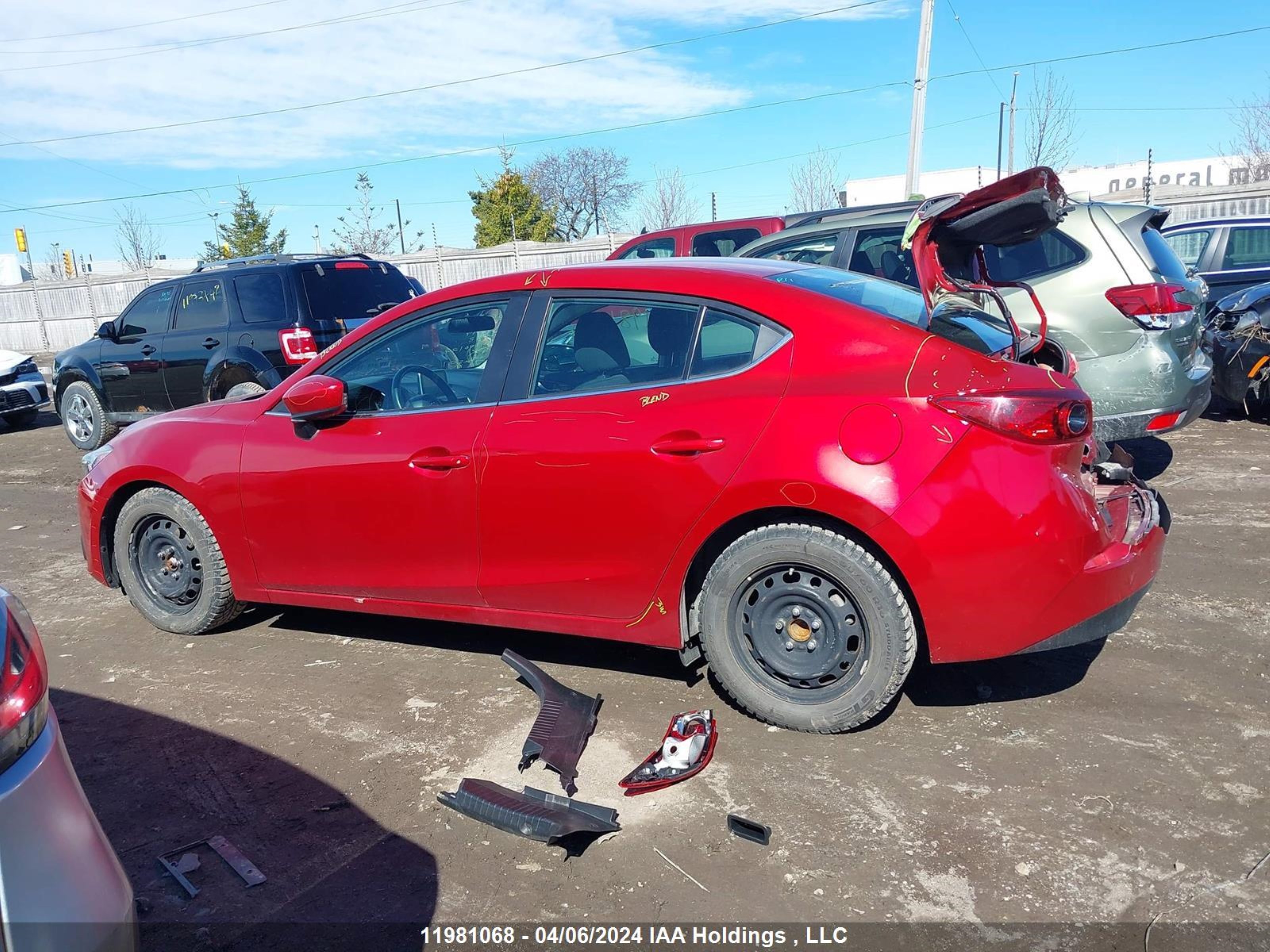 Photo 14 VIN: 3MZBM1V74EM112049 - MAZDA 3 