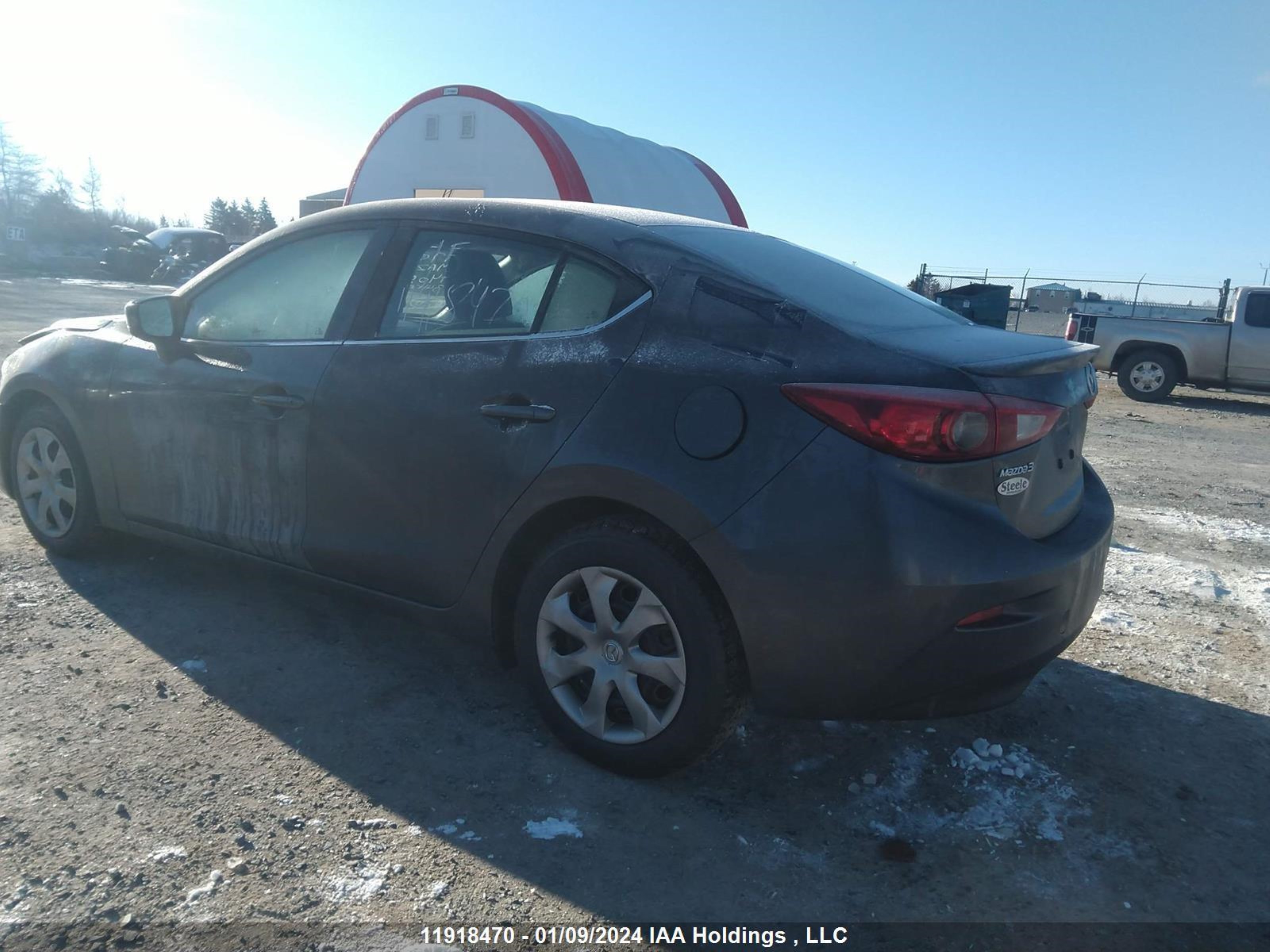 Photo 2 VIN: 3MZBM1V74FM140886 - MAZDA 3 