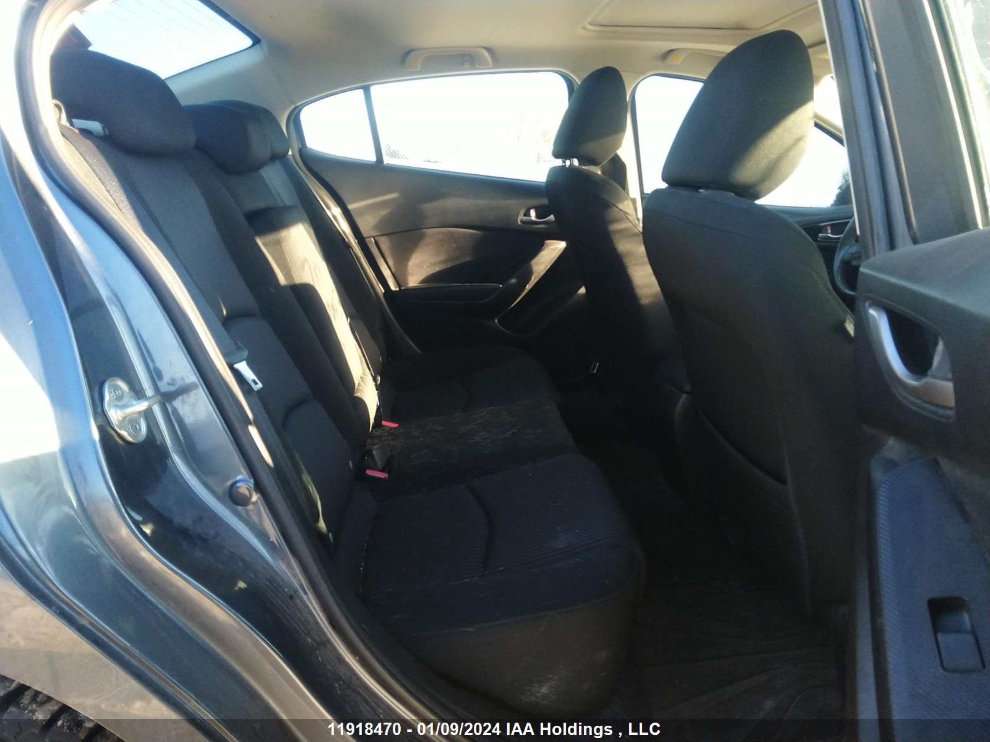 Photo 7 VIN: 3MZBM1V74FM140886 - MAZDA 3 