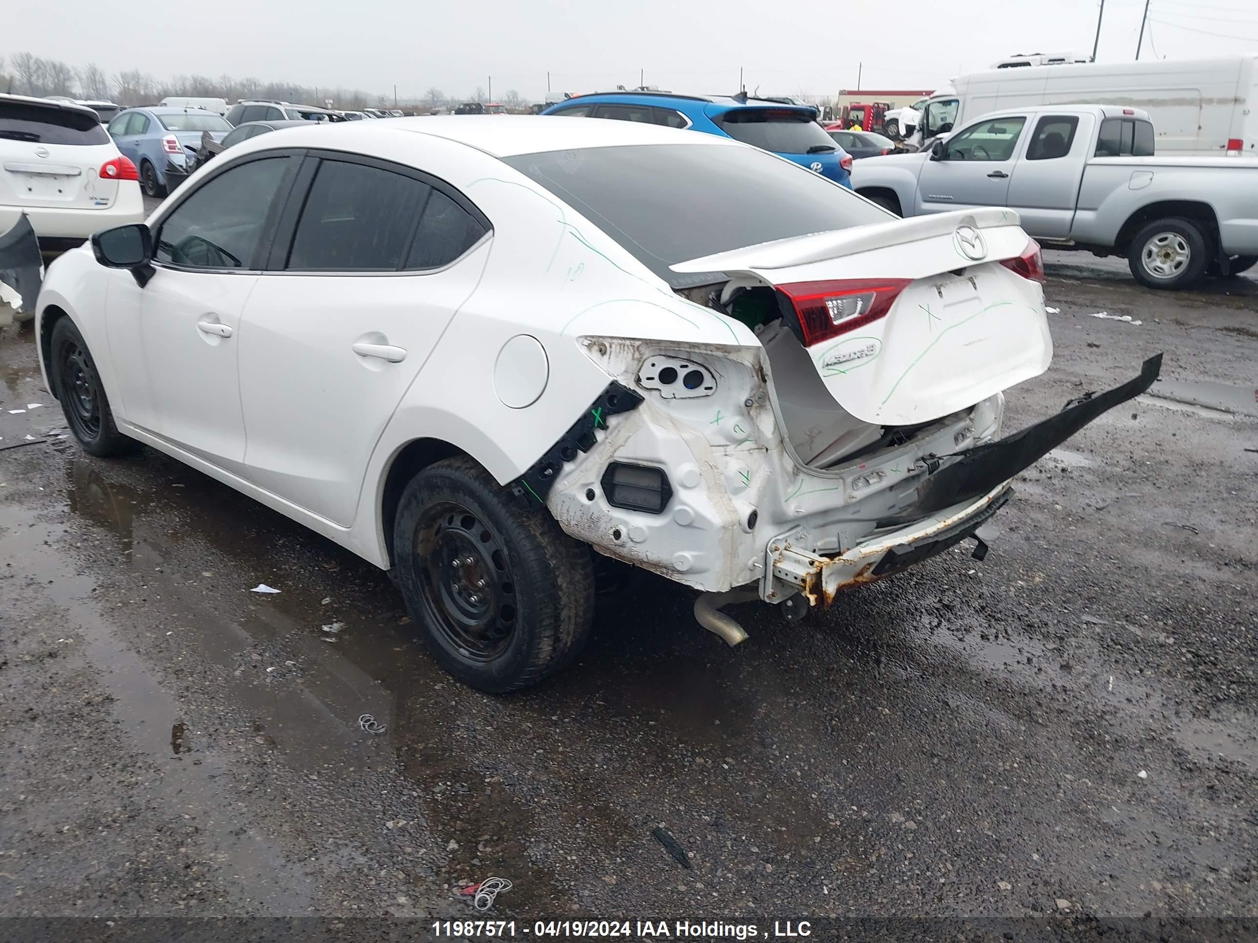 Photo 2 VIN: 3MZBM1V75FM178191 - MAZDA 3 