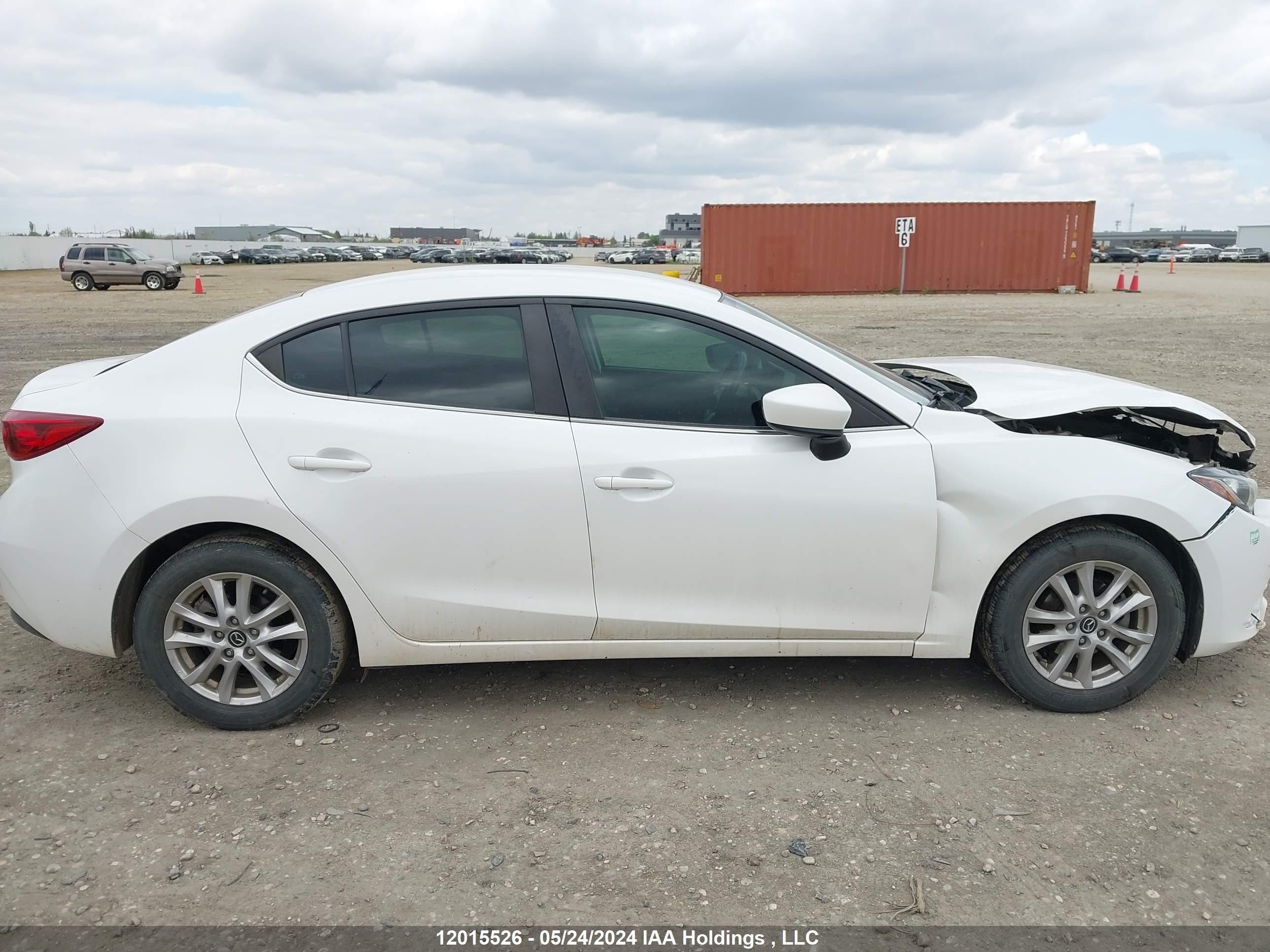 Photo 12 VIN: 3MZBM1V75GM256020 - MAZDA 3 