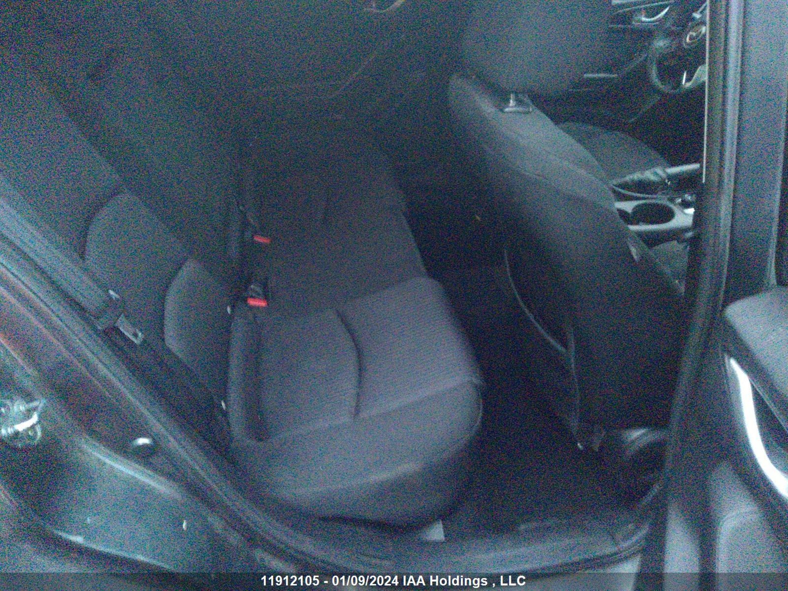 Photo 7 VIN: 3MZBM1V76EM111243 - MAZDA 3 