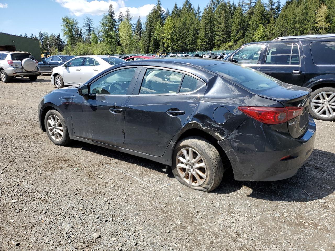 Photo 2 VIN: 3MZBM1V76FM196067 - MAZDA 3 