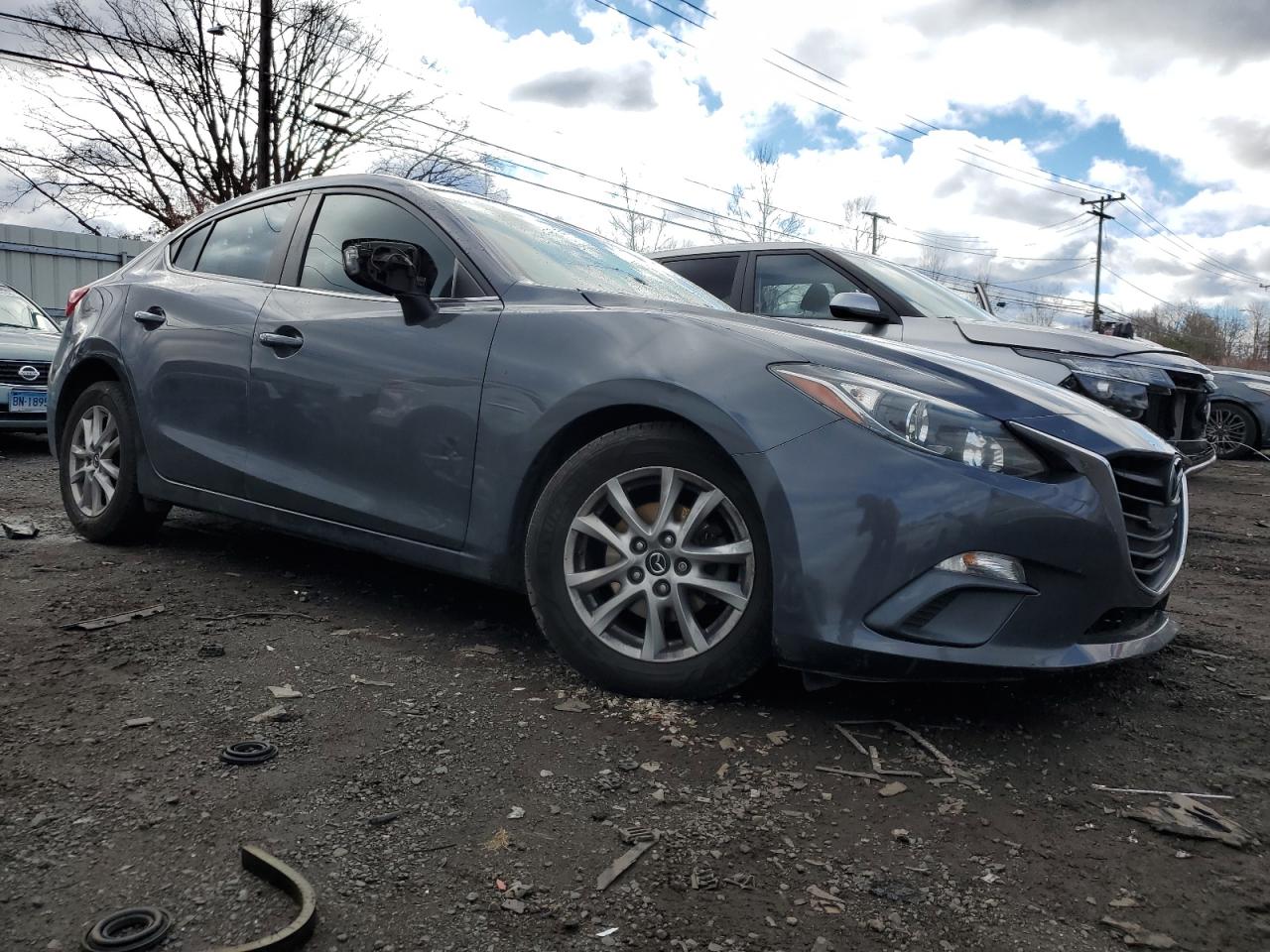 Photo 3 VIN: 3MZBM1V78EM111034 - MAZDA 3 