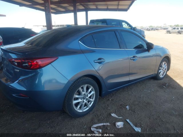 Photo 3 VIN: 3MZBM1W70FM158977 - MAZDA MAZDA3 