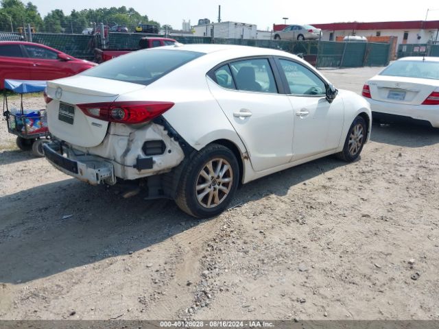 Photo 3 VIN: 3MZBM1W70FM236805 - MAZDA MAZDA3 