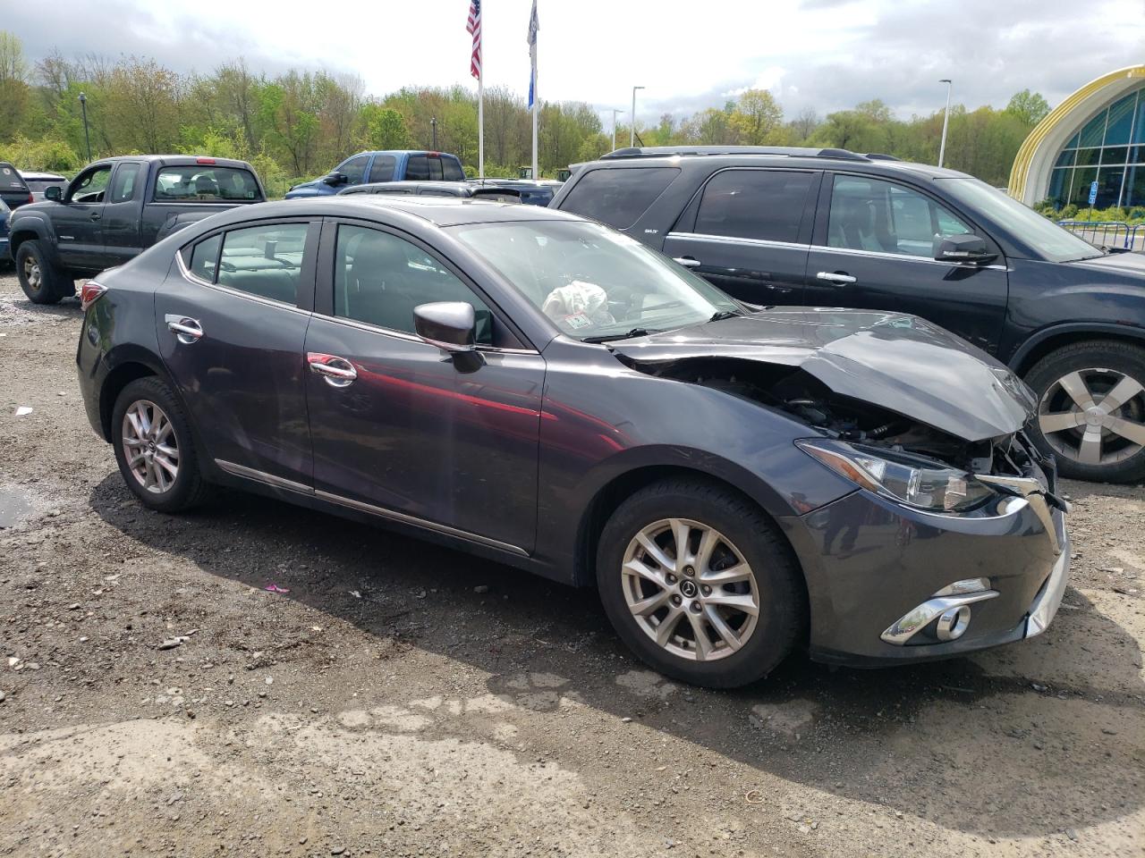 Photo 3 VIN: 3MZBM1W74FM223104 - MAZDA 3 