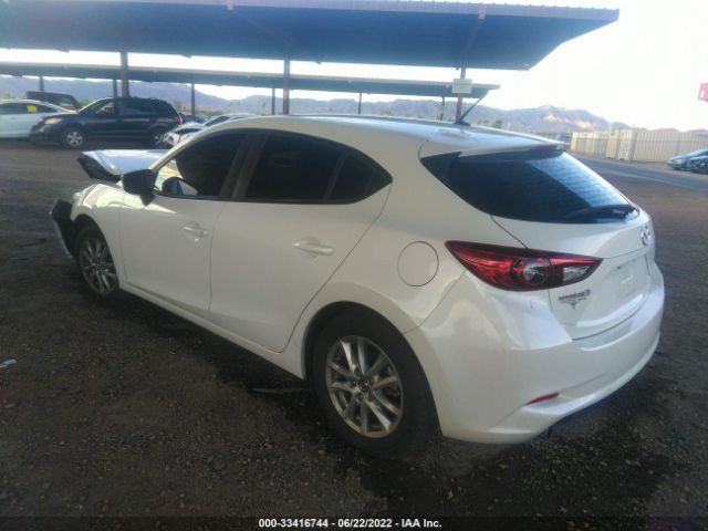 Photo 2 VIN: 3MZBN1K71JM221564 - MAZDA 3 5-DOOR 