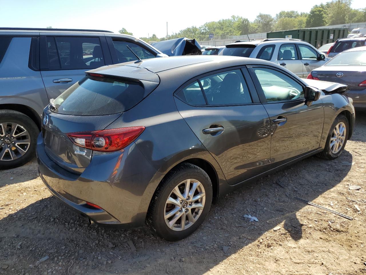 Photo 2 VIN: 3MZBN1K75HM114138 - MAZDA 3 