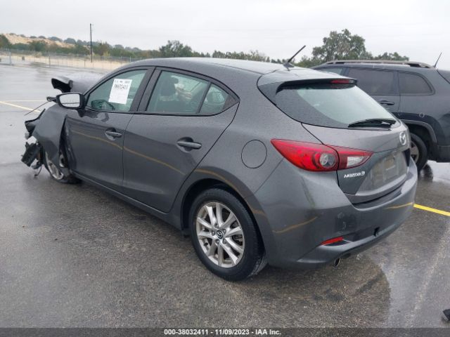 Photo 2 VIN: 3MZBN1K75JM257967 - MAZDA MAZDA3 