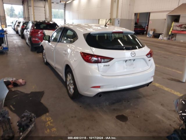 Photo 2 VIN: 3MZBN1K76HM110177 - MAZDA MAZDA3 