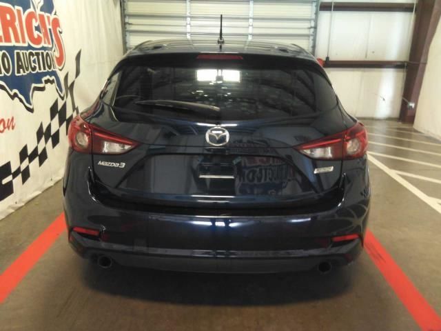 Photo 2 VIN: 3MZBN1K76HM144961 - MAZDA 3 5-DOOR 