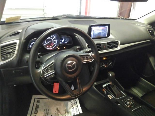 Photo 6 VIN: 3MZBN1K76HM144961 - MAZDA 3 5-DOOR 