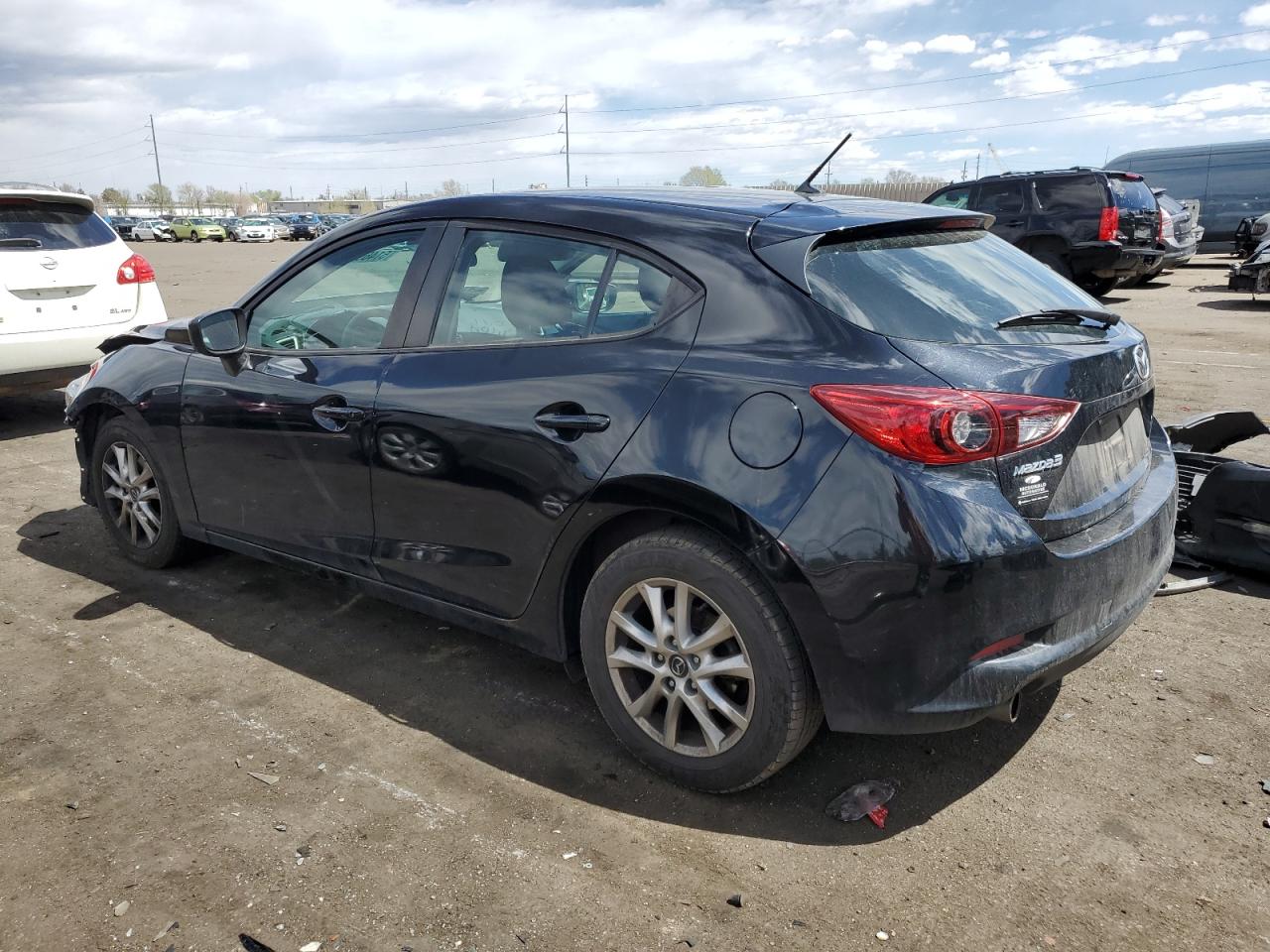 Photo 1 VIN: 3MZBN1K77HM114075 - MAZDA 3 