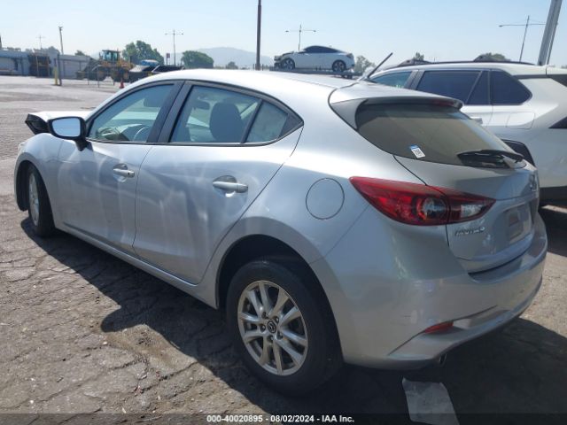 Photo 2 VIN: 3MZBN1K7XHM102258 - MAZDA MAZDA3 