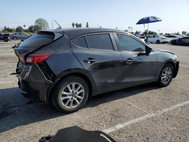 Photo 2 VIN: 3MZBN1K7XJM205475 - MAZDA 3 SPORT 