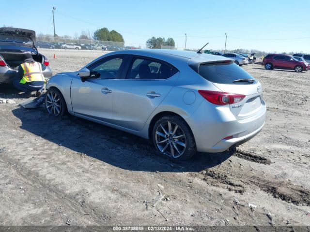 Photo 2 VIN: 3MZBN1L30JM181120 - MAZDA MAZDA3 