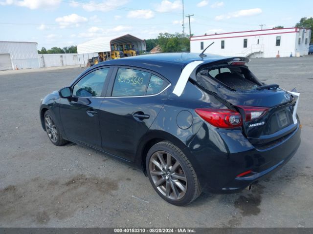 Photo 2 VIN: 3MZBN1L30JM233894 - MAZDA MAZDA3 