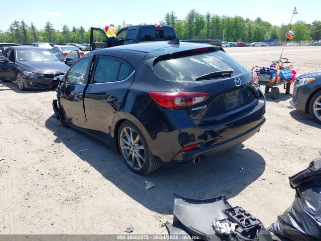 Photo 2 VIN: 3MZBN1L30JM234981 - MAZDA MAZDA3 