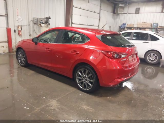 Photo 2 VIN: 3MZBN1L30JM257631 - MAZDA MAZDA3 