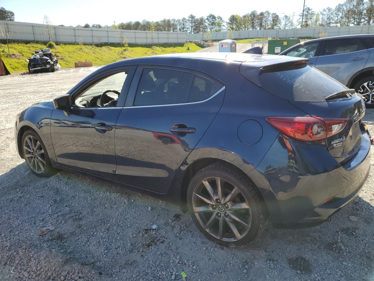 Photo 1 VIN: 3MZBN1L30JM265289 - MAZDA 3 