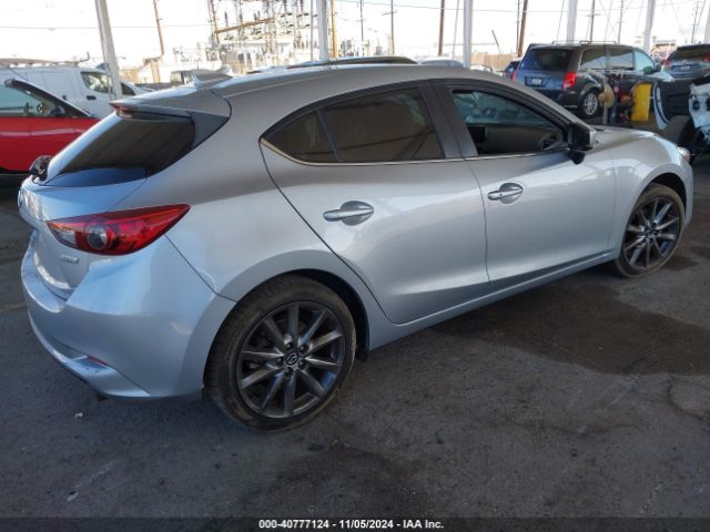 Photo 3 VIN: 3MZBN1L31JM163466 - MAZDA MAZDA3 