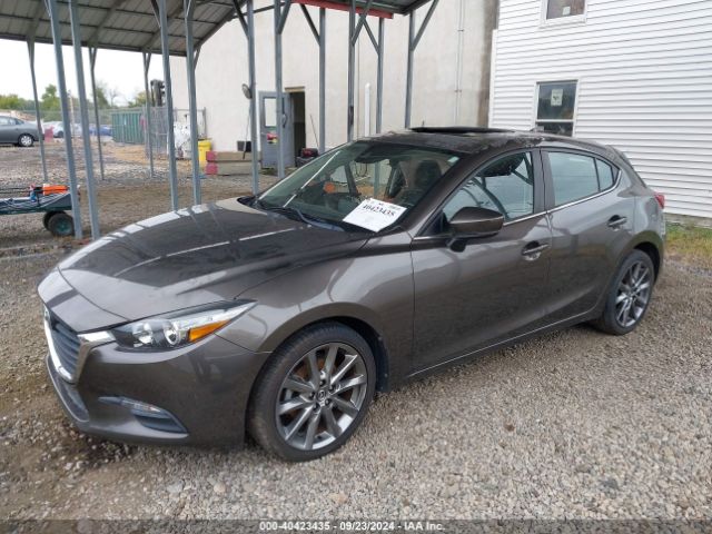 Photo 1 VIN: 3MZBN1L31JM181613 - MAZDA MAZDA3 