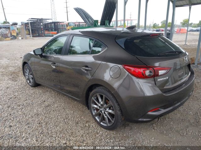 Photo 2 VIN: 3MZBN1L31JM181613 - MAZDA MAZDA3 