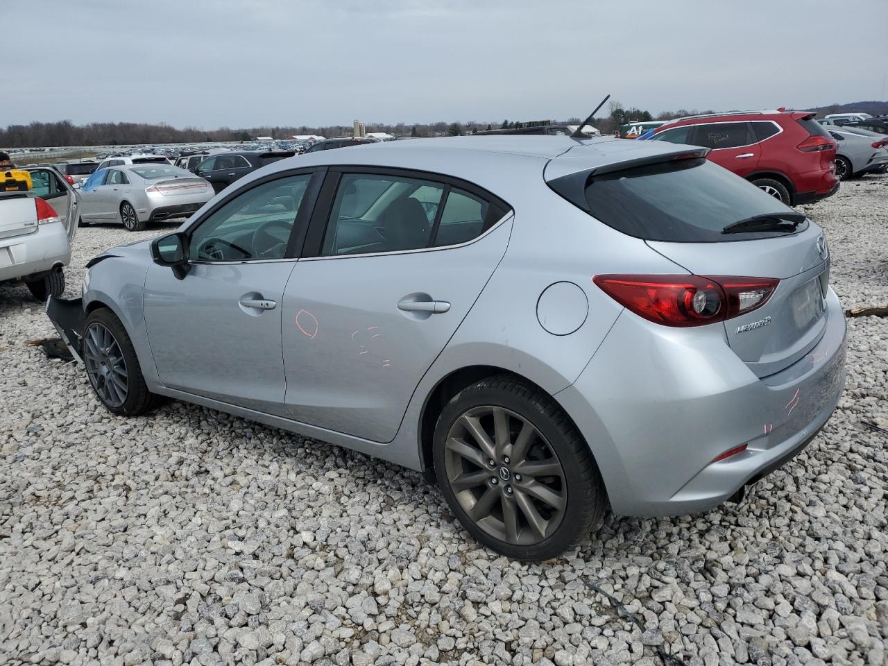 Photo 1 VIN: 3MZBN1L32JM202873 - MAZDA 3 