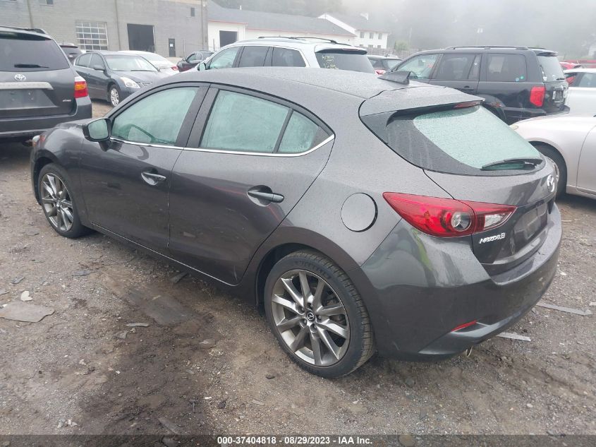 Photo 2 VIN: 3MZBN1L32JM250213 - MAZDA 3 