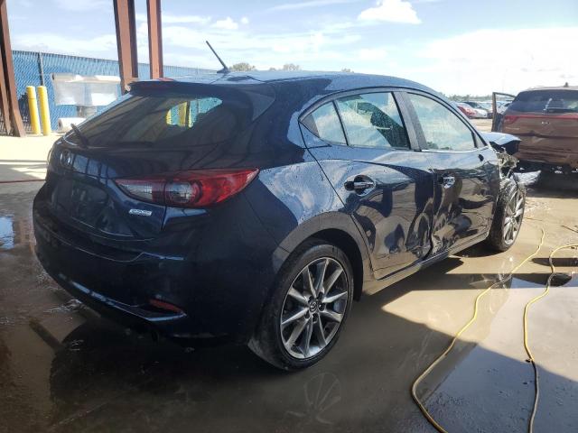 Photo 2 VIN: 3MZBN1L32JM251569 - MAZDA 3 