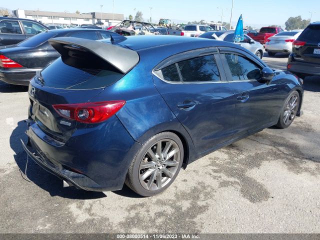 Photo 3 VIN: 3MZBN1L32JM264225 - MAZDA MAZDA3 