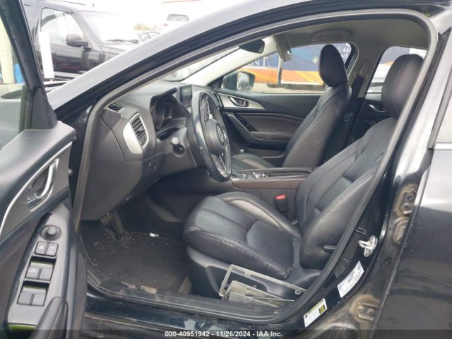 Photo 4 VIN: 3MZBN1L33JM267702 - MAZDA MAZDA3 