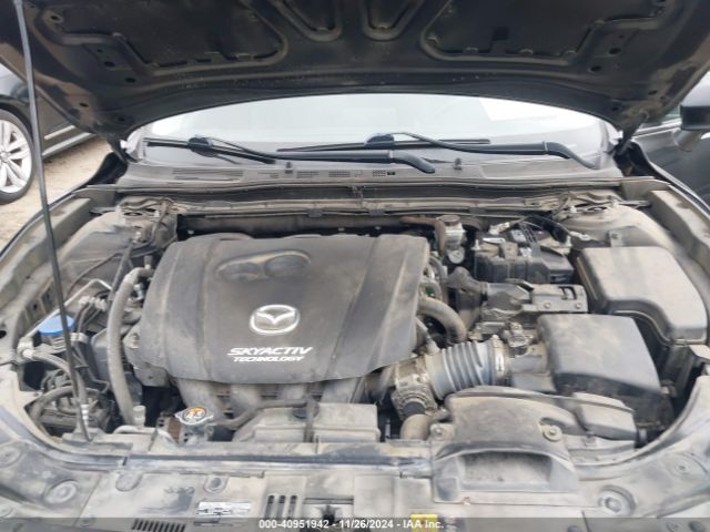 Photo 9 VIN: 3MZBN1L33JM267702 - MAZDA MAZDA3 