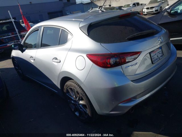 Photo 2 VIN: 3MZBN1L34JM264291 - MAZDA MAZDA3 