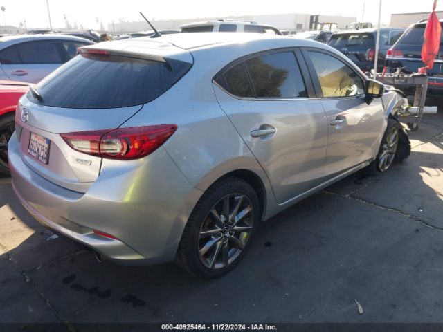 Photo 3 VIN: 3MZBN1L34JM264291 - MAZDA MAZDA3 